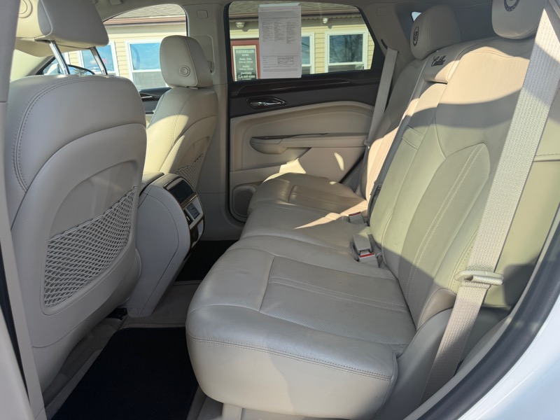 Cadillac SRX Luxury Collection AWD 2011