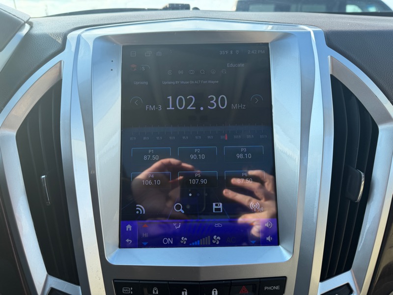 Cadillac SRX Luxury Collection AWD 2011