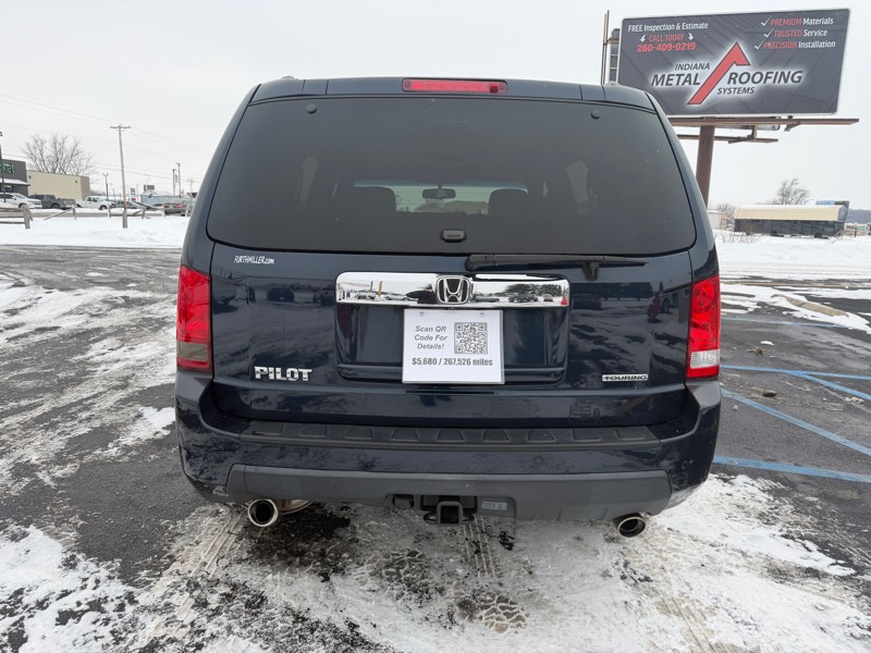 Honda Pilot Touring 2WD 5-Spd AT with DVD 2011