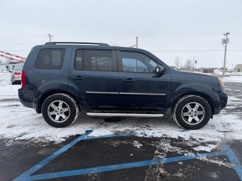 Honda Pilot Touring 2WD 5-Spd AT with DVD 2011