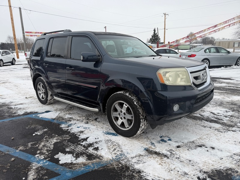 Honda Pilot Touring 2WD 5-Spd AT with DVD 2011