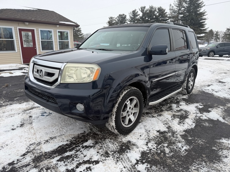 Honda Pilot Touring 2WD 5-Spd AT with DVD 2011