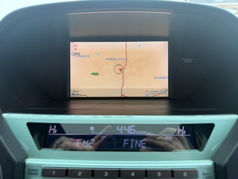 Honda Pilot Touring 2WD 5-Spd AT with DVD 2011