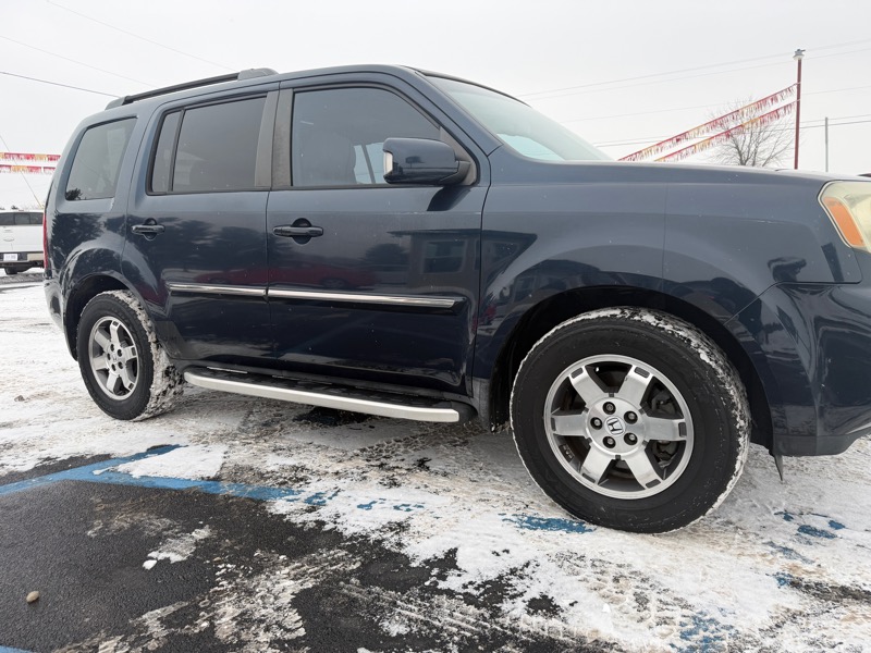 Honda Pilot Touring 2WD 5-Spd AT with DVD 2011