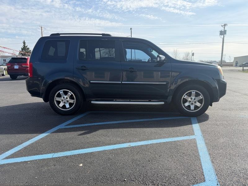 Honda Pilot Touring 2WD 5-Spd AT with DVD 2011