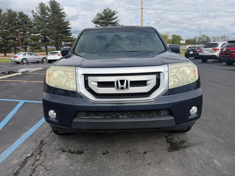 Honda Pilot Touring 2WD 5-Spd AT with DVD 2011
