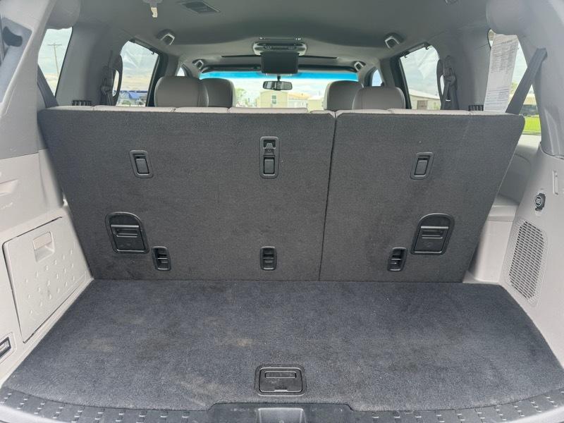 Honda Pilot Touring 2WD 5-Spd AT with DVD 2011