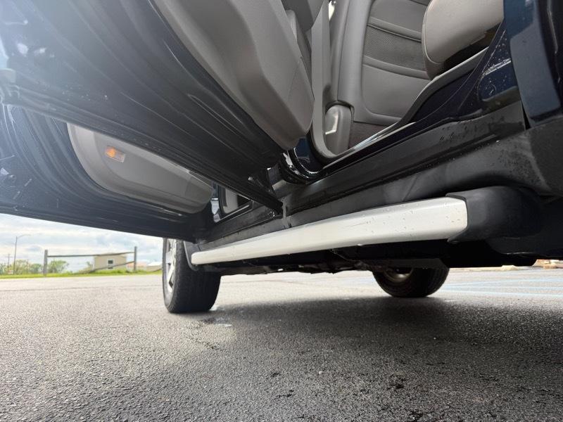 Honda Pilot Touring 2WD 5-Spd AT with DVD 2011