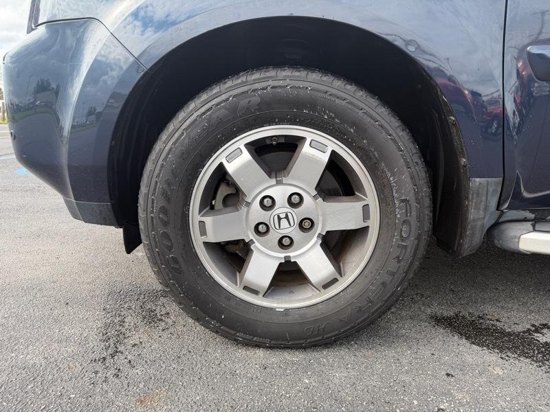 Honda Pilot Touring 2WD 5-Spd AT with DVD 2011