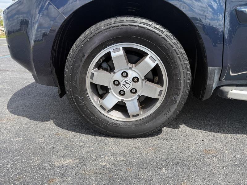 Honda Pilot Touring 2WD 5-Spd AT with DVD 2011