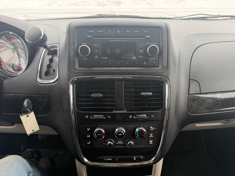 Dodge Grand Caravan SE 2015