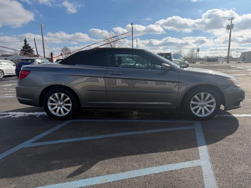 Chrysler 200 Touring Convertible 2013