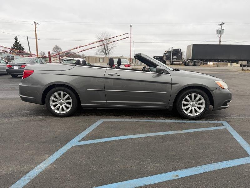 Chrysler 200 Touring Convertible 2013