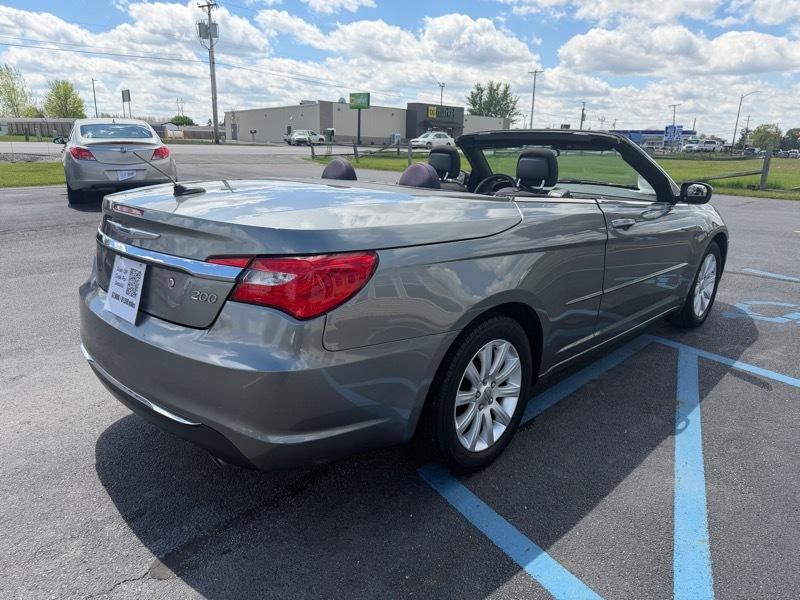 Chrysler 200 Touring Convertible 2013