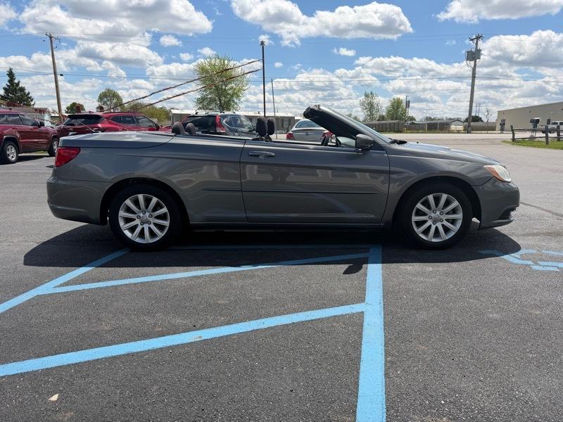 Chrysler 200 Touring Convertible 2013