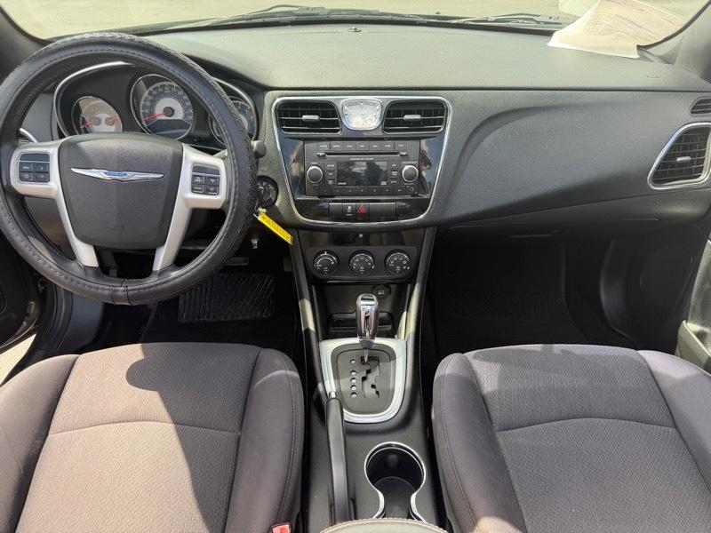 Chrysler 200 Touring Convertible 2013