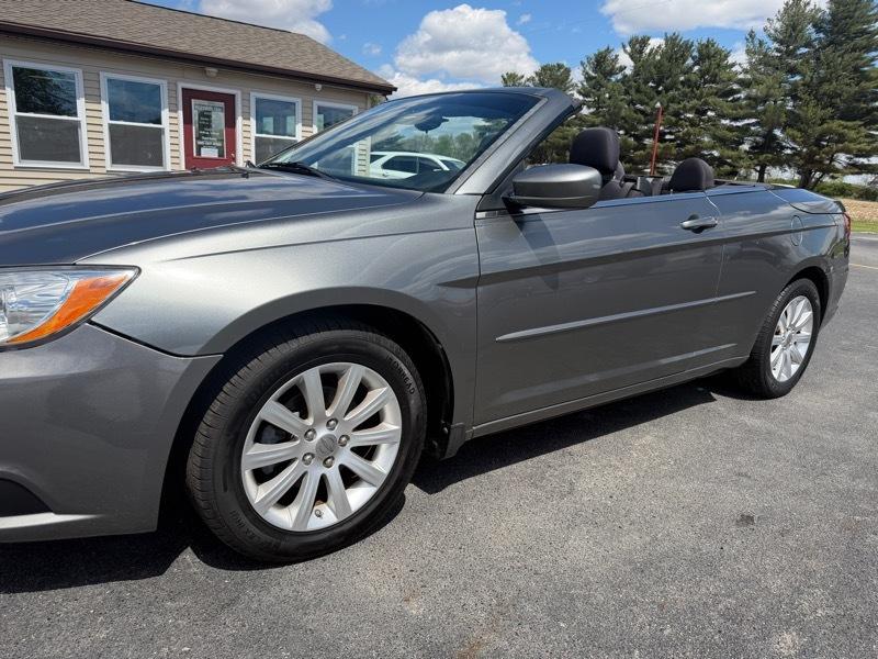Chrysler 200 Touring Convertible 2013