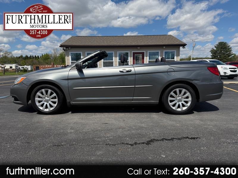 2013 Chrysler 200 Touring Convertible