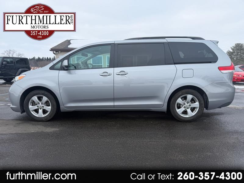 2011 Toyota Sienna LE 7-Pass V6