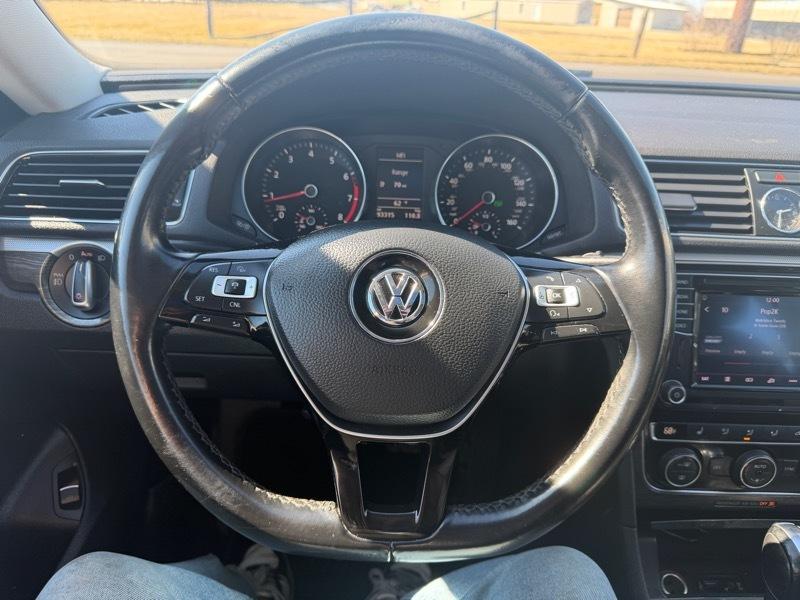 Volkswagen Passat  2016