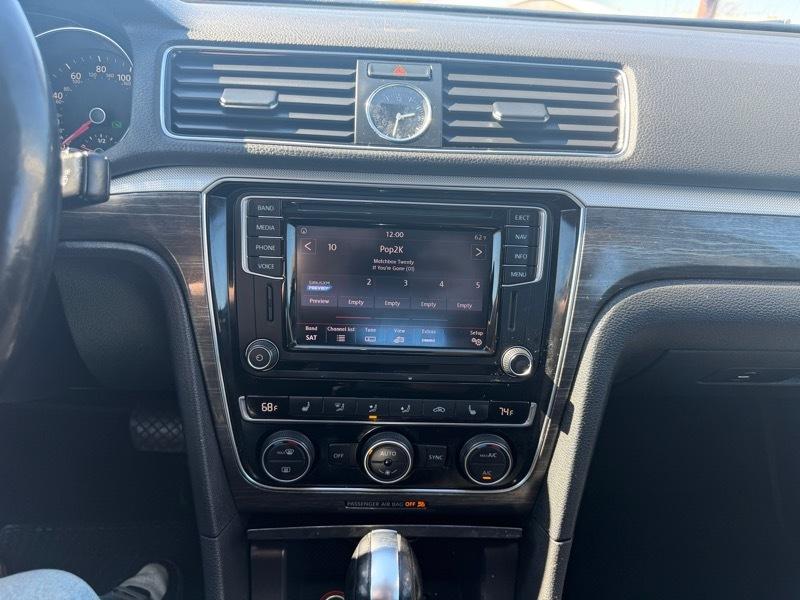 Volkswagen Passat  2016