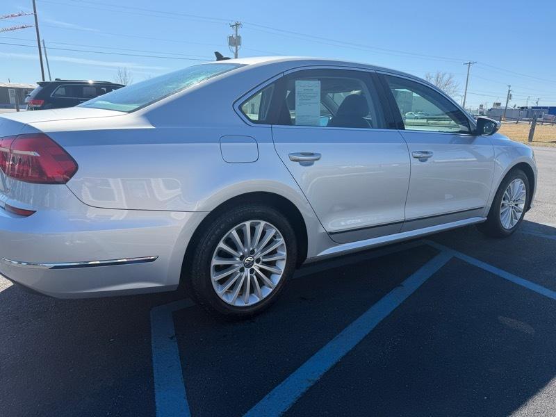 Volkswagen Passat  2016