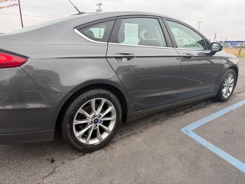 Ford Fusion SE 2017