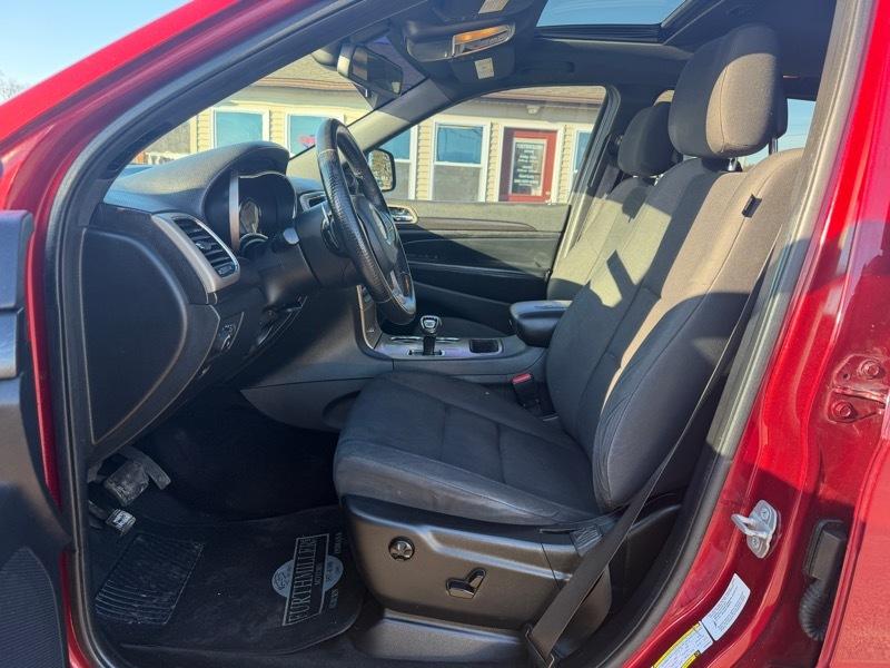 Jeep Grand Cherokee Laredo 2WD 2014