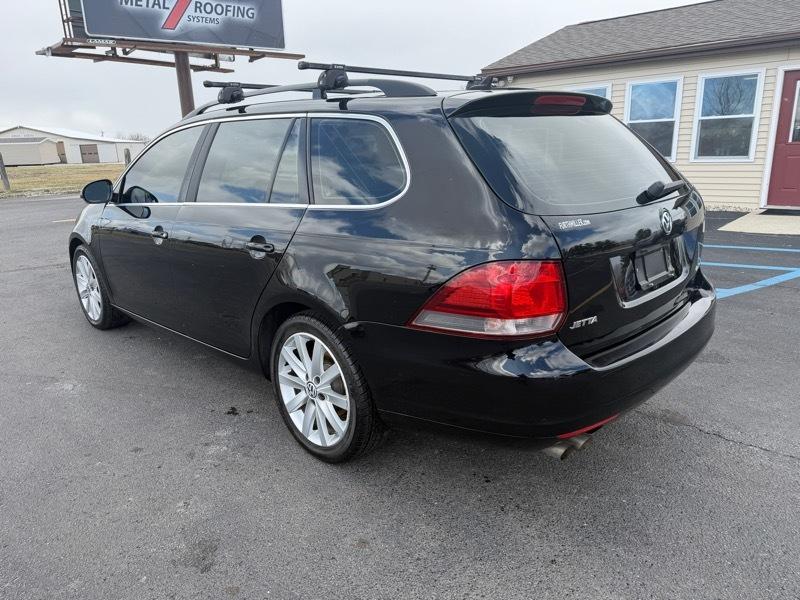 Volkswagen Jetta SportWagen 2.5L SE PZEV 2013