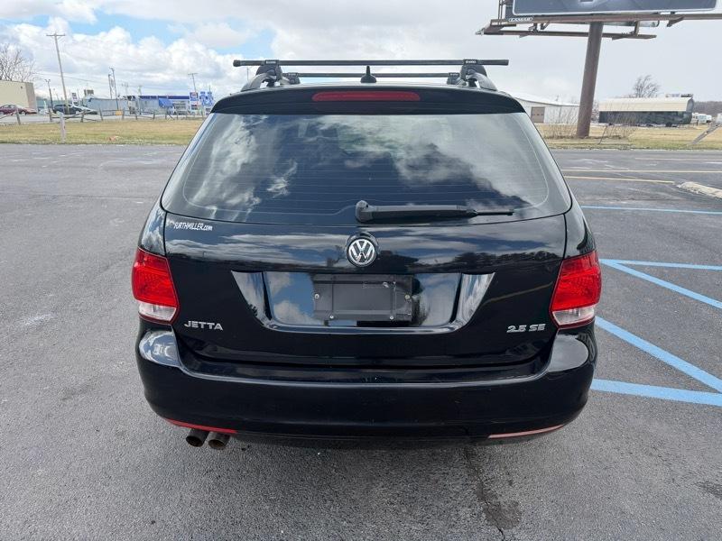 Volkswagen Jetta SportWagen 2.5L SE PZEV 2013