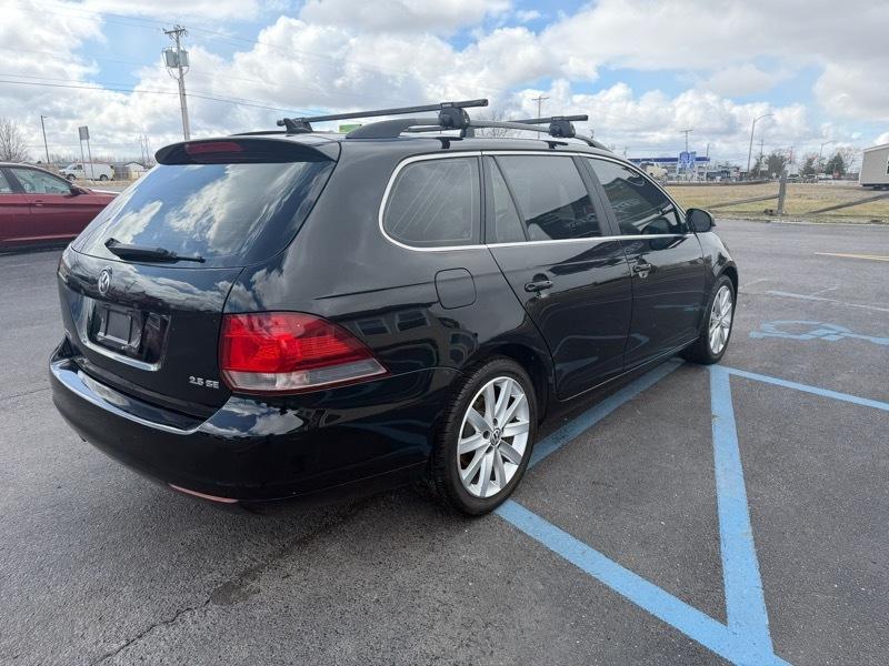 Volkswagen Jetta SportWagen 2.5L SE PZEV 2013