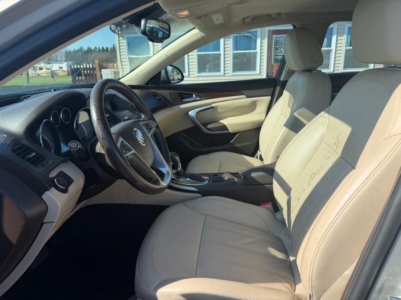 Buick Regal  2011