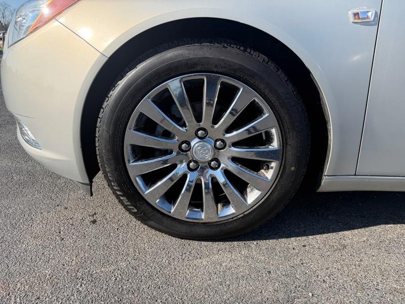 Buick Regal  2011