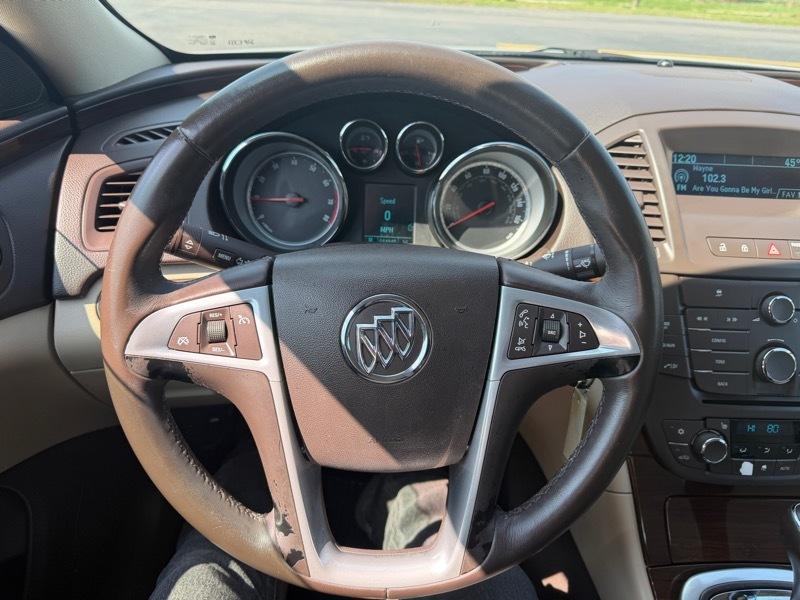 Buick Regal  2011