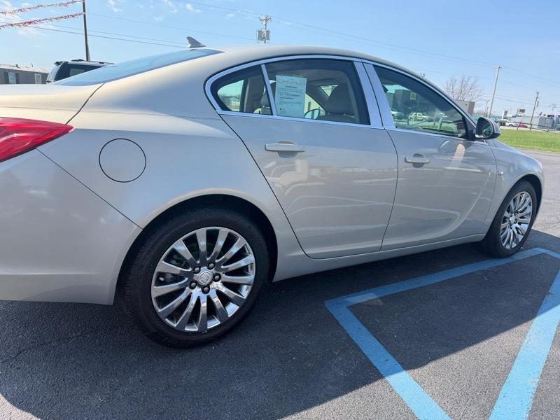 Buick Regal  2011