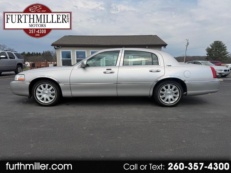 2010 Lincoln Town Car Signature Limited