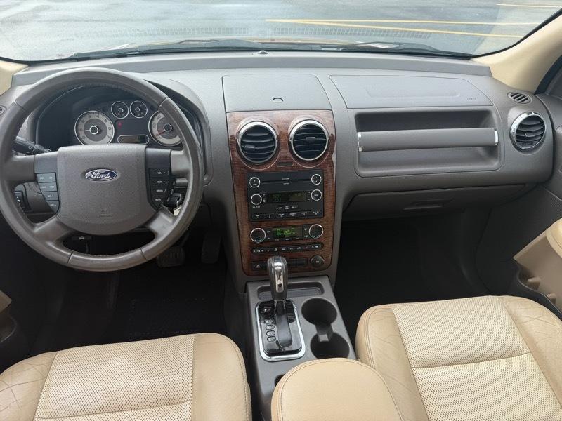 Ford Taurus X Eddie Bauer AWD 2008