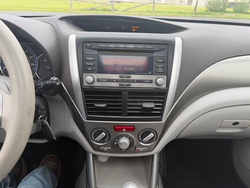 Subaru Forester 2.5X Premium 2010