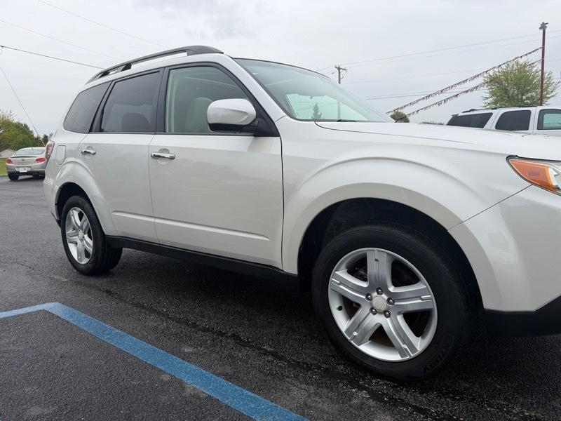 Subaru Forester 2.5X Premium 2010