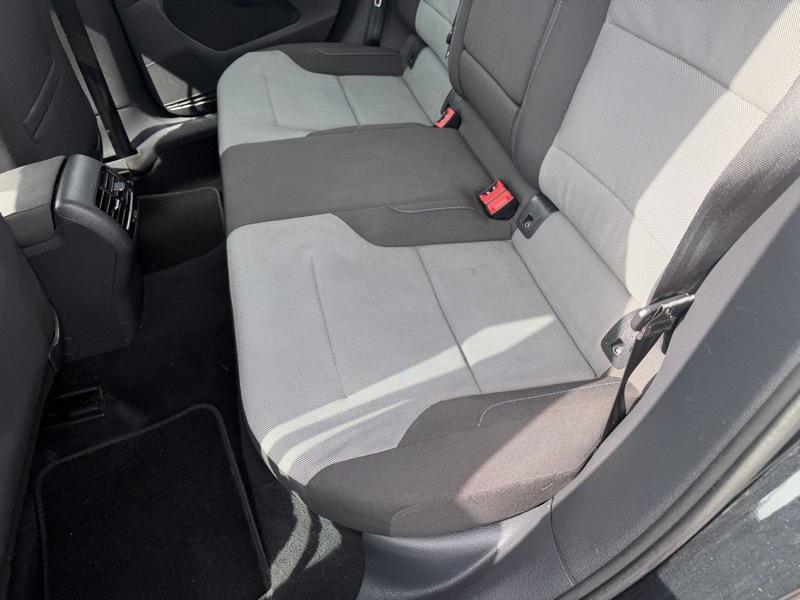 Volkswagen e-Golf SE 2016