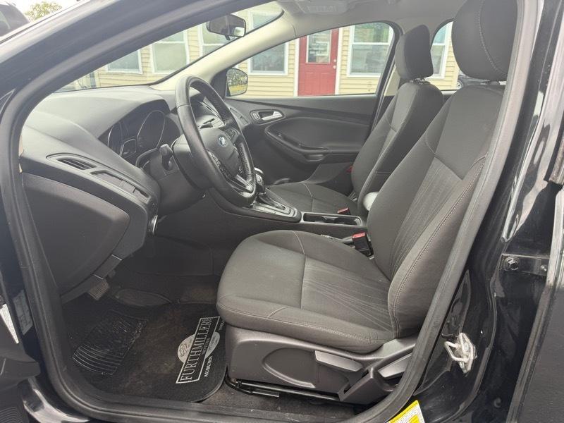 Ford Focus SE Sedan 2015