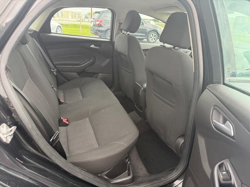 Ford Focus SE Sedan 2015