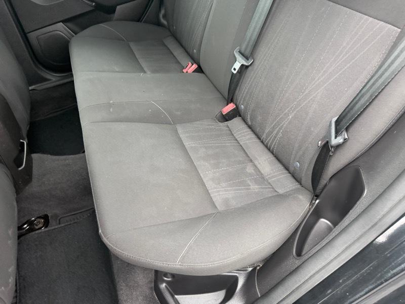 Ford Focus SE Sedan 2015