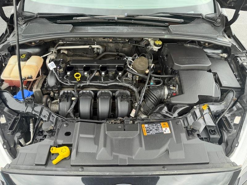 Ford Focus SE Sedan 2015