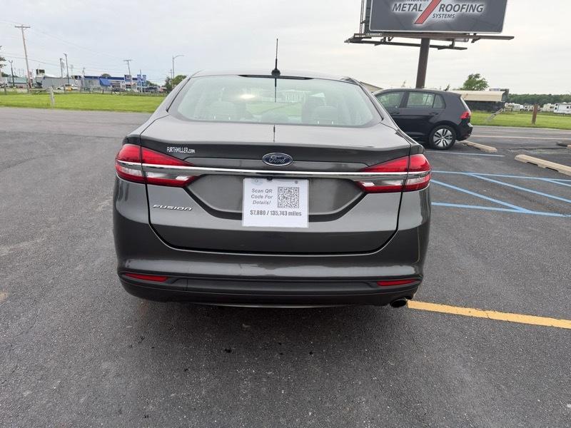 Ford Fusion S 2017