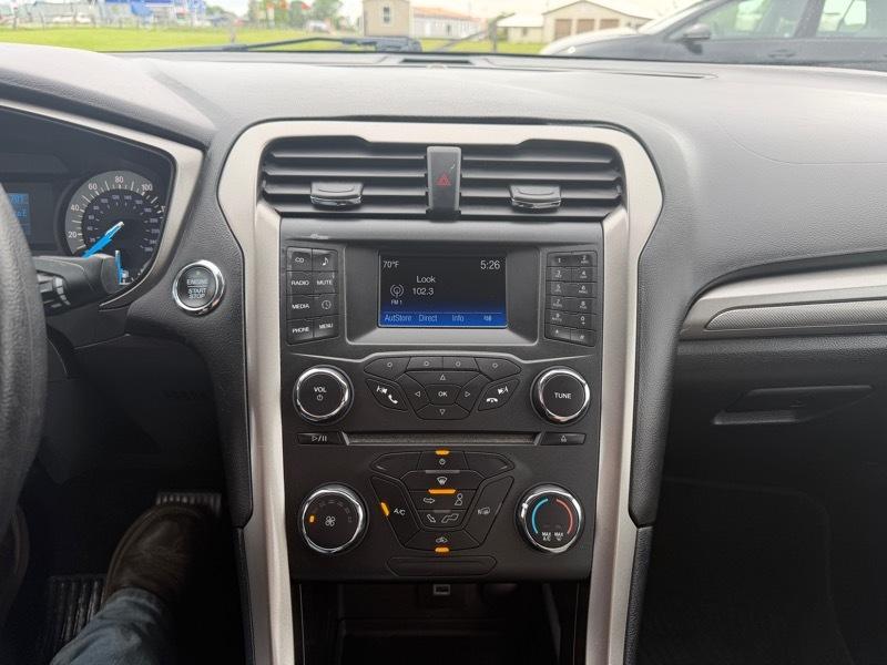 Ford Fusion S 2017