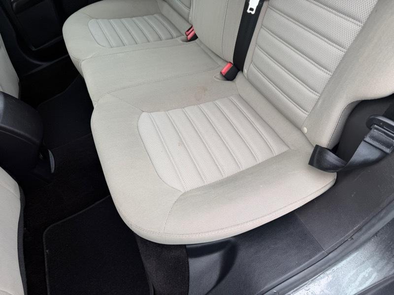Ford Fusion S 2017