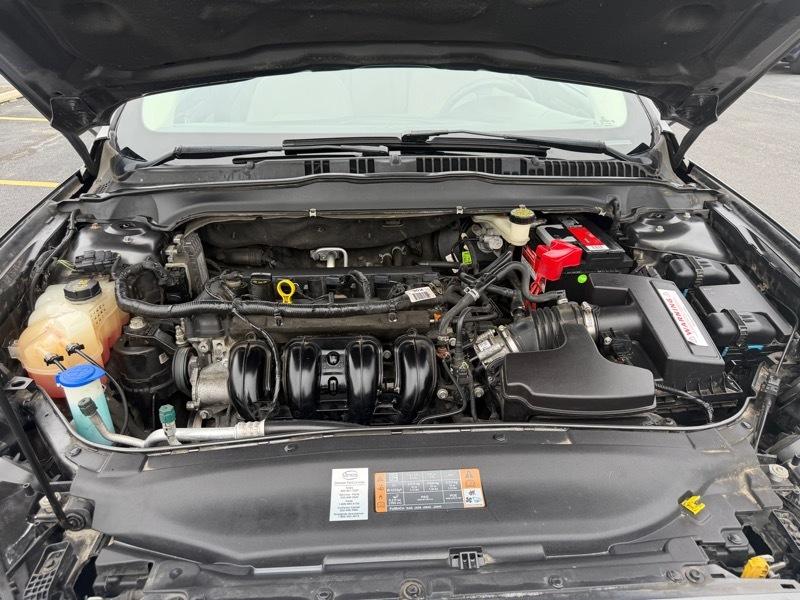 Ford Fusion S 2017