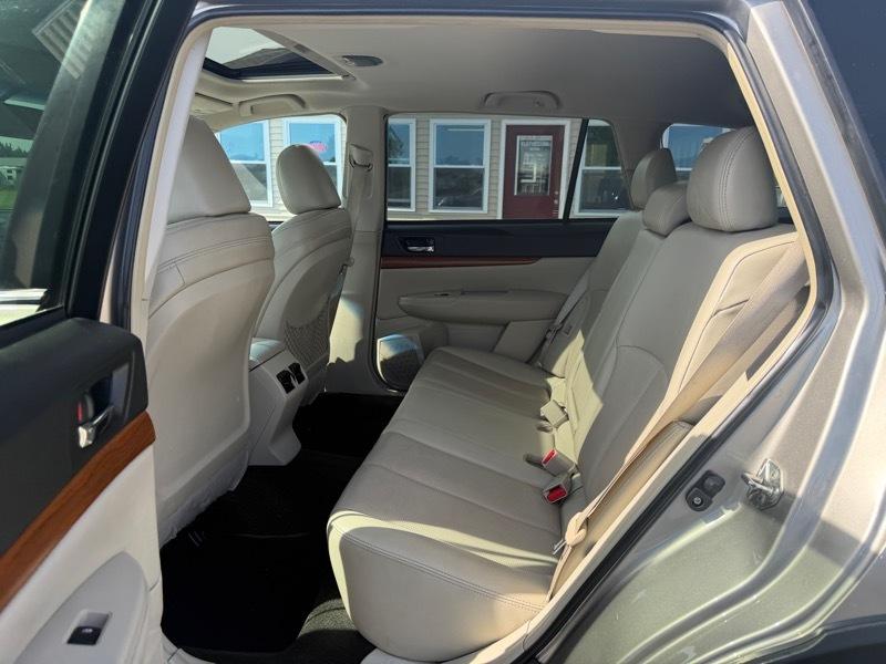 Subaru Outback 2.5i Limited 2014