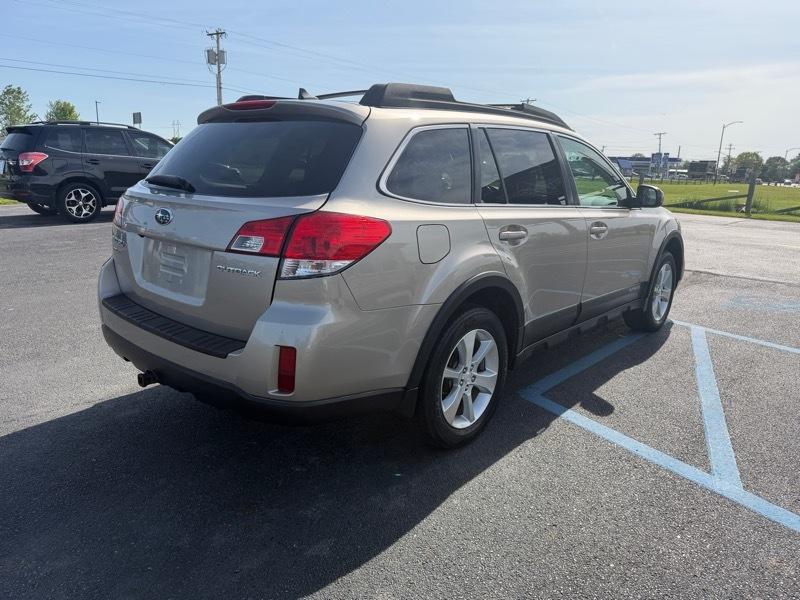 Subaru Outback 2.5i Limited 2014